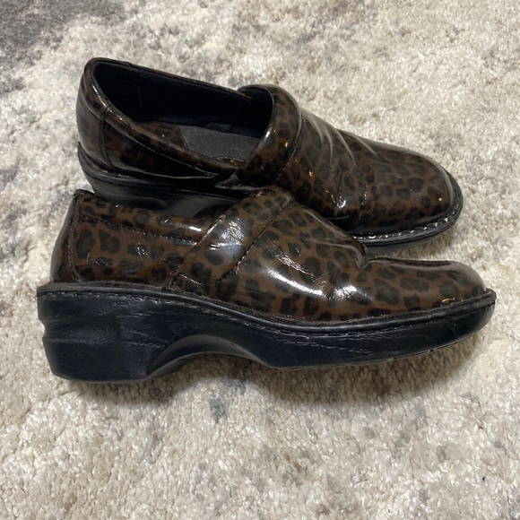 B.O.C born concept leopard print clogs womens shoes slip on brown and black 8 - Picture 1 of 5